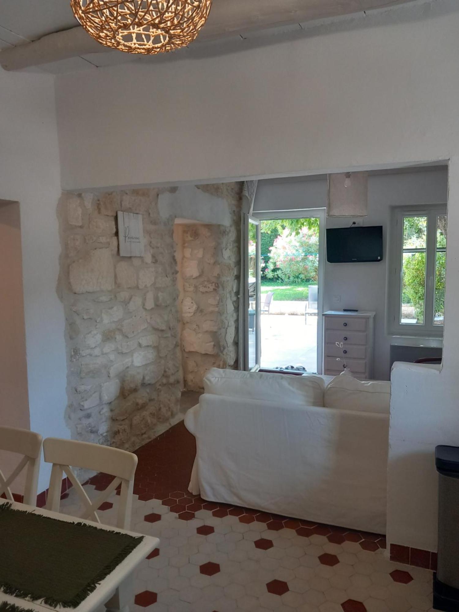 Le Petit Mas Des Alpilles En Provence Βίλα Saint-Étienne-du-Grès Εξωτερικό φωτογραφία